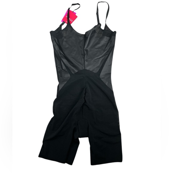 Spanx Haute Contour Open-Bust Mid-Thigh Bodysuit Very Black NWT - Picture 7 of 9